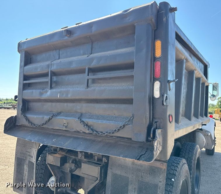 image for item DZ8762 2000 Peterbilt 330 dump truck