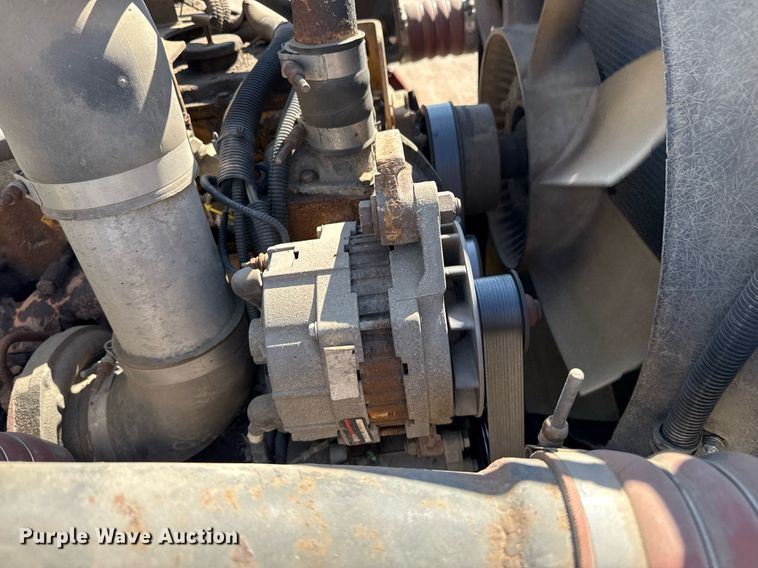 image for item DZ8762 2000 Peterbilt 330 dump truck