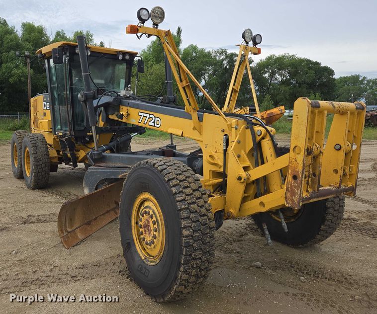MOTOCONFORMADORA JOHN DEERE 772D 2008