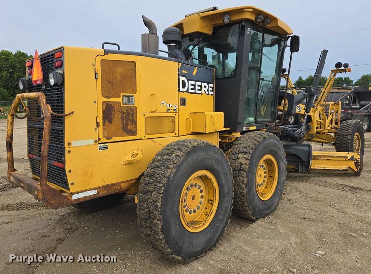 MOTOCONFORMADORA JOHN DEERE 772D 2008