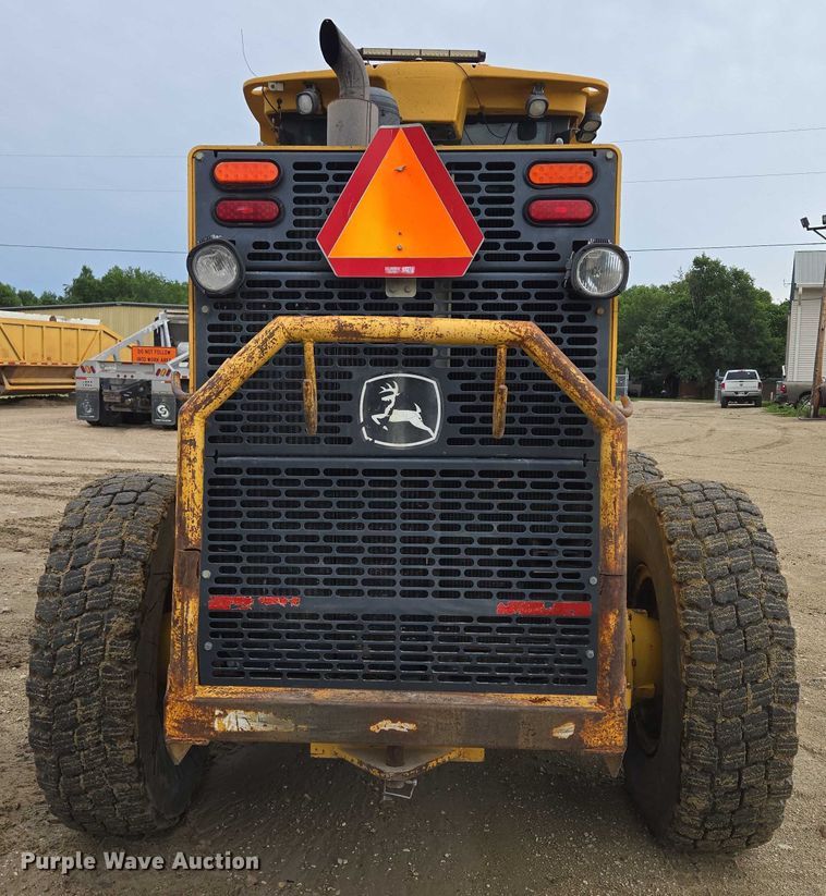 image for item EB0976 2008 John Deere 772D motor grader