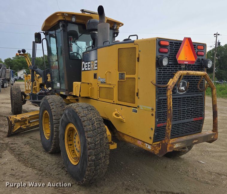 image for item EB0976 2008 John Deere 772D motor grader