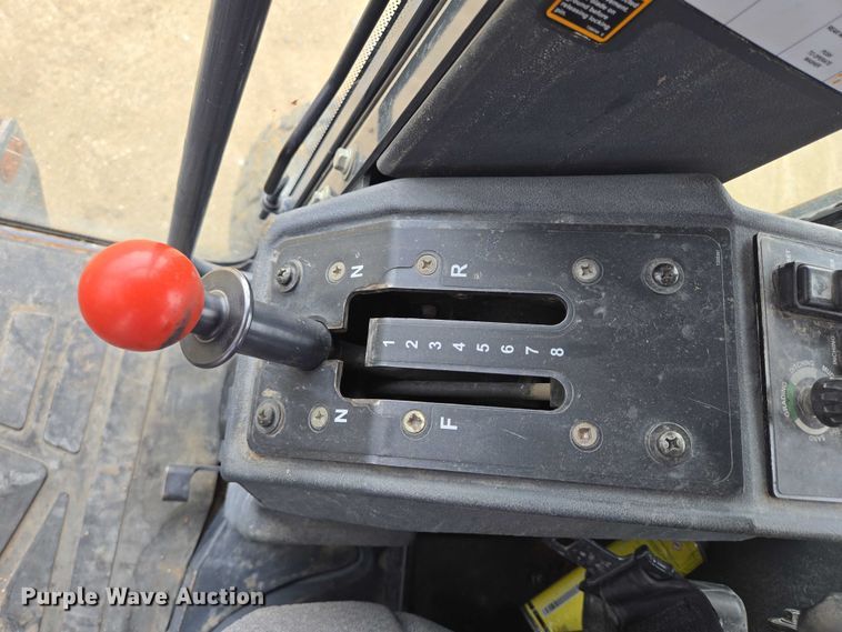 image for item EB0976 2008 John Deere 772D motor grader