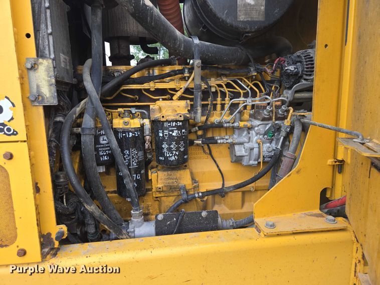 image for item EB0976 2008 John Deere 772D motor grader