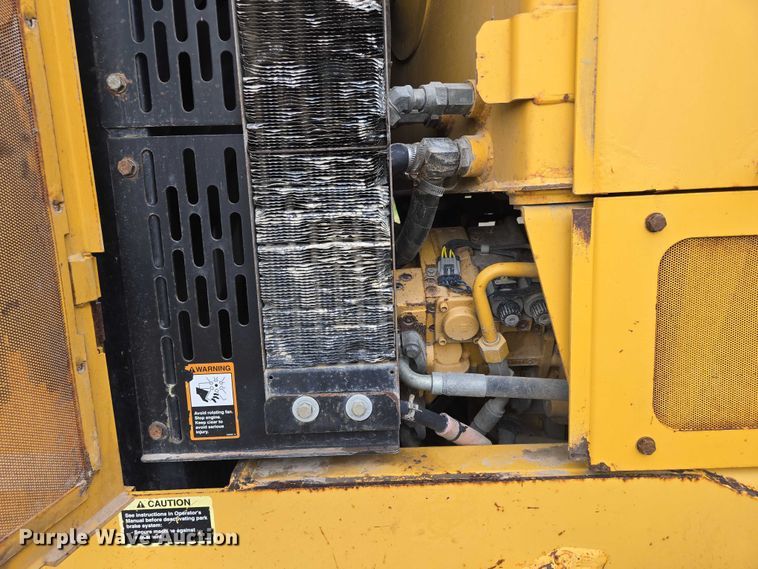 image for item EB0976 2008 John Deere 772D motor grader