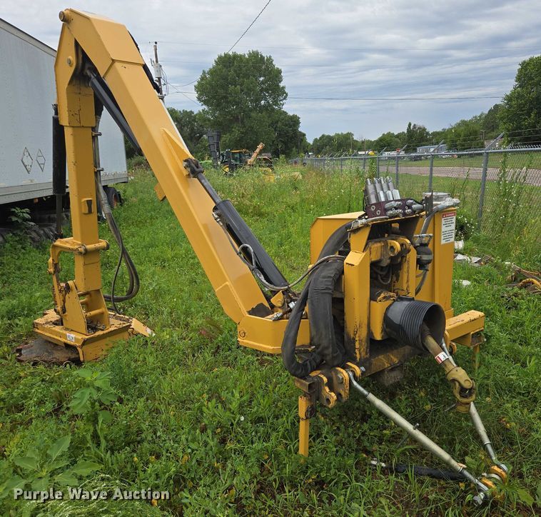 image for item EB0977 Diamond Mowers side boom saw