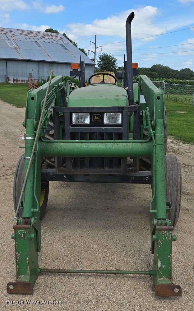 image for item EB0978 2002 John Deere 5420 tractor