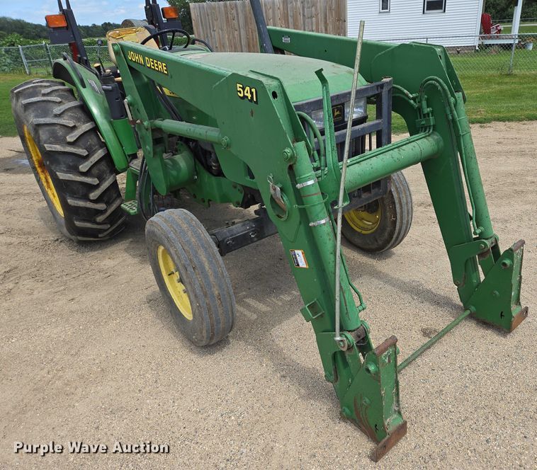 image for item EB0978 2002 John Deere 5420 tractor