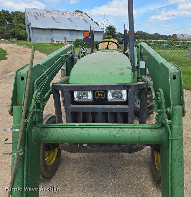 image for item EB0978 2002 John Deere 5420 tractor