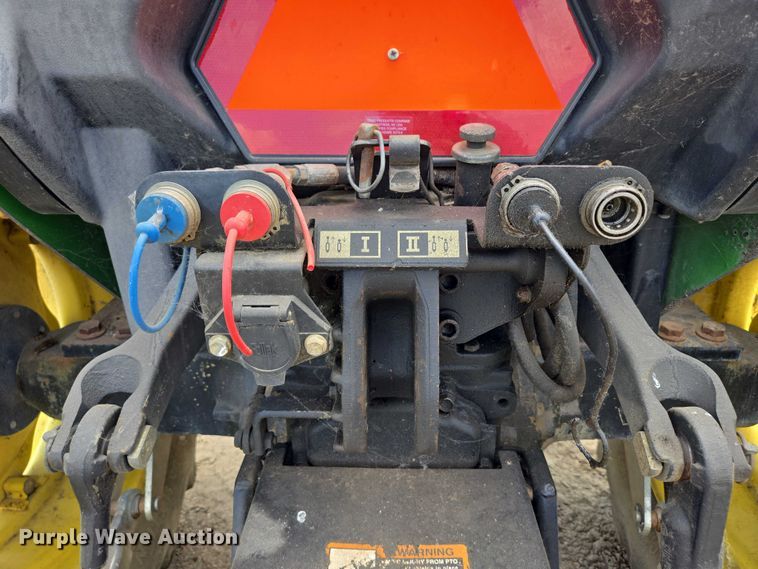 image for item EB0978 2002 John Deere 5420 tractor