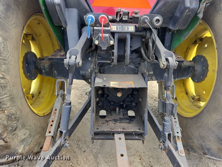 image for item EB0978 2002 John Deere 5420 tractor
