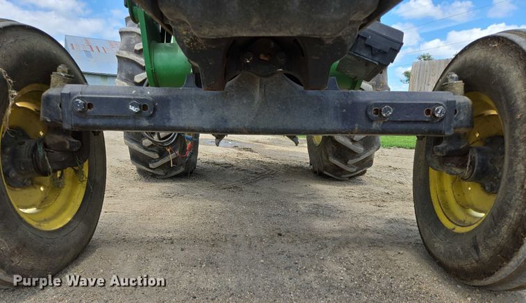 image for item EB0978 2002 John Deere 5420 tractor