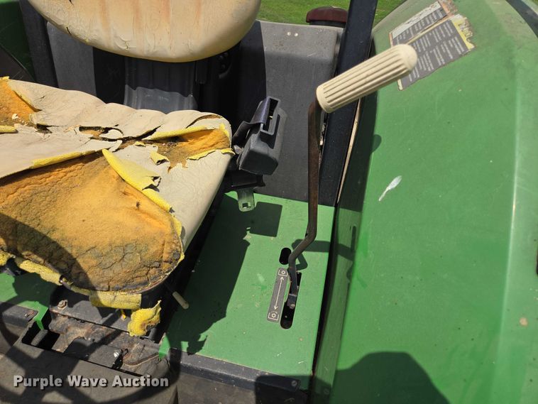 image for item EB0978 2002 John Deere 5420 tractor