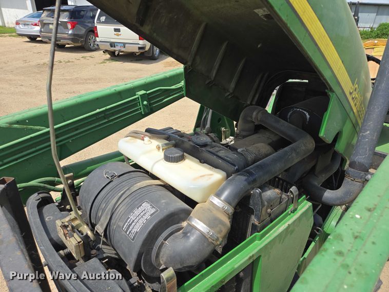 image for item EB0978 2002 John Deere 5420 tractor