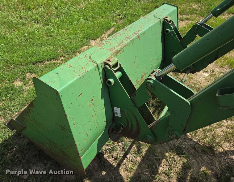 image for item EB0978 2002 John Deere 5420 tractor