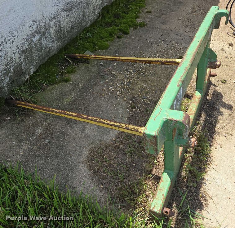 image for item EB0978 2002 John Deere 5420 tractor