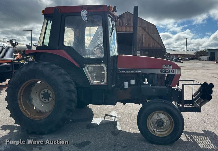image for item EB2766 Case International 4230 