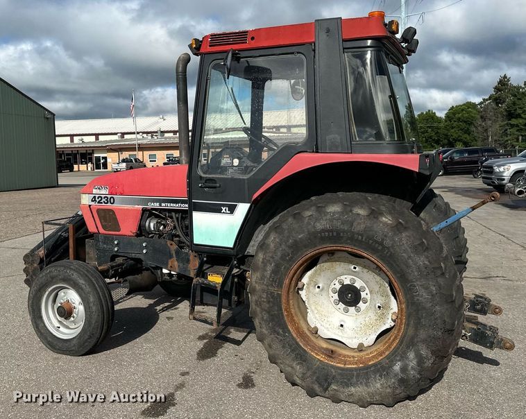 image for item EB2766 Case International 4230 