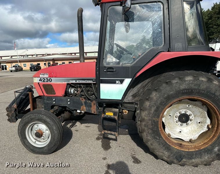 image for item EB2766 Case International 4230 