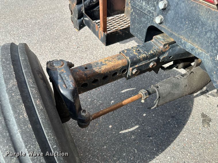 image for item EB2766 Case International 4230 