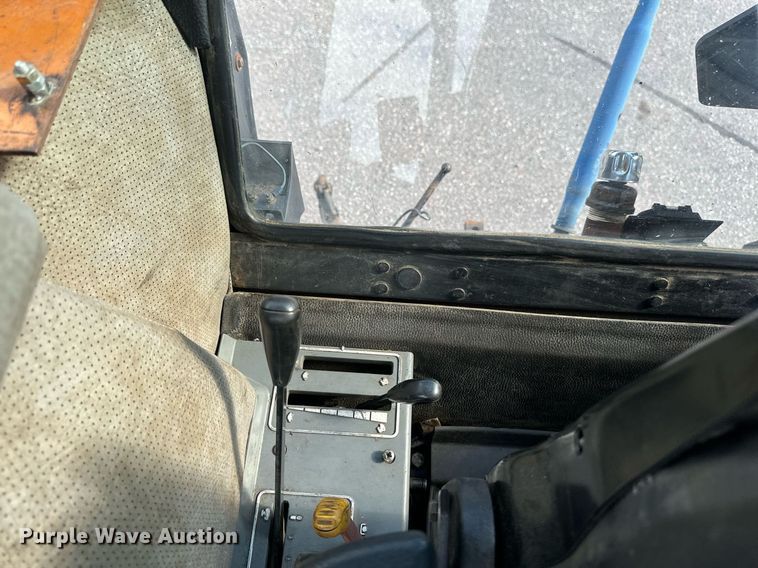 image for item EB2766 Case International 4230 