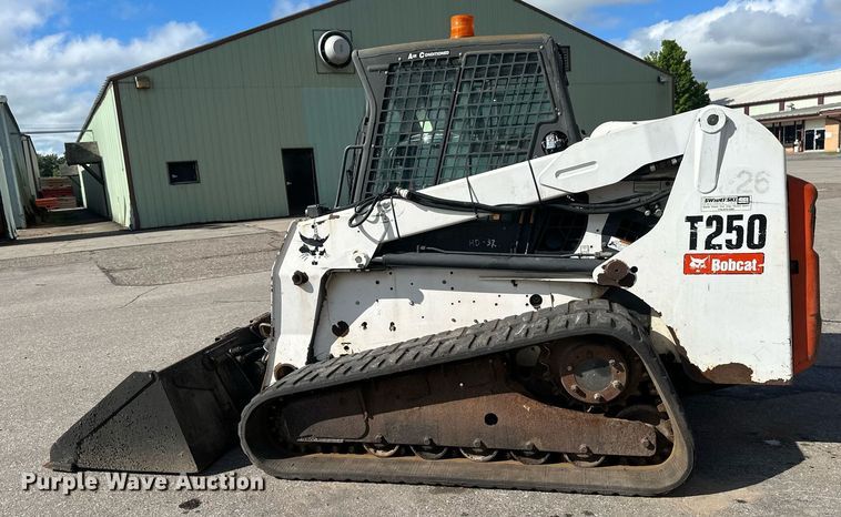 image for item EB2768 2009 Bobcat T250 tracked skid steer loader