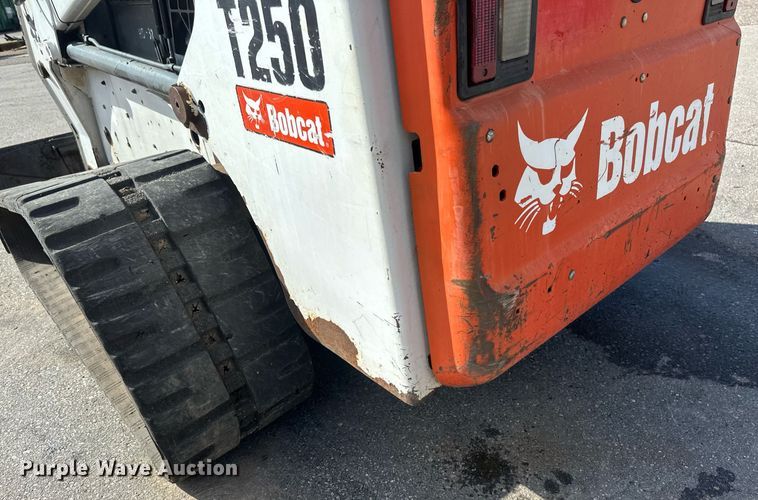 image for item EB2768 2009 Bobcat T250 tracked skid steer loader