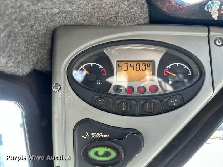 image for item EB2768 2009 Bobcat T250 tracked skid steer loader