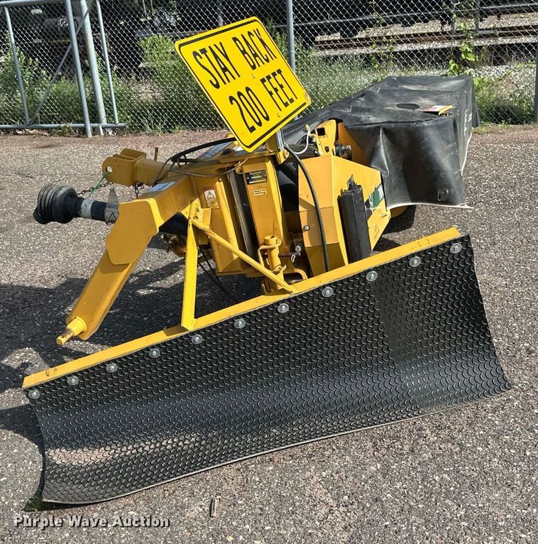 image for item EB2769 Vermeer 7040 Disc mower