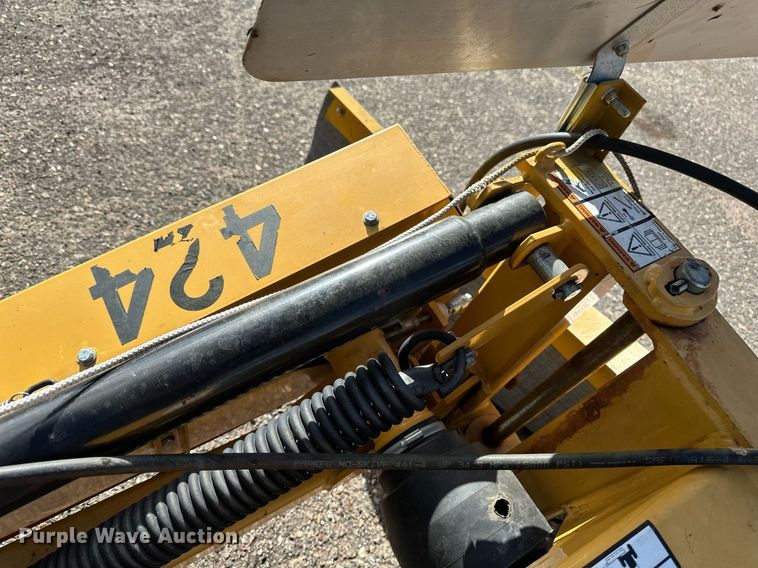 image for item EB2769 Vermeer 7040 Disc mower