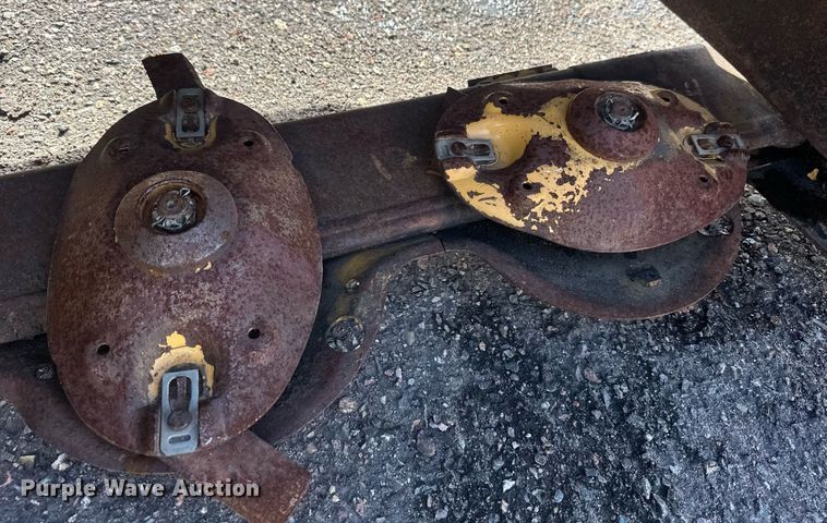 image for item EB2769 Vermeer 7040 Disc mower