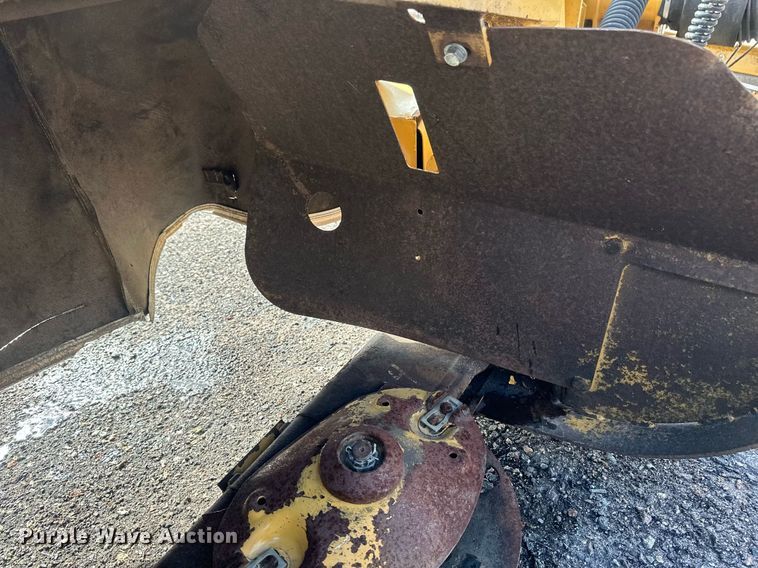 image for item EB2769 Vermeer 7040 Disc mower