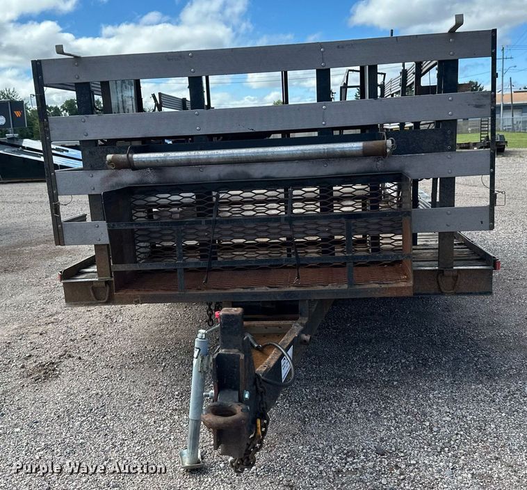 image for item EB2770 1976 equipment trailer