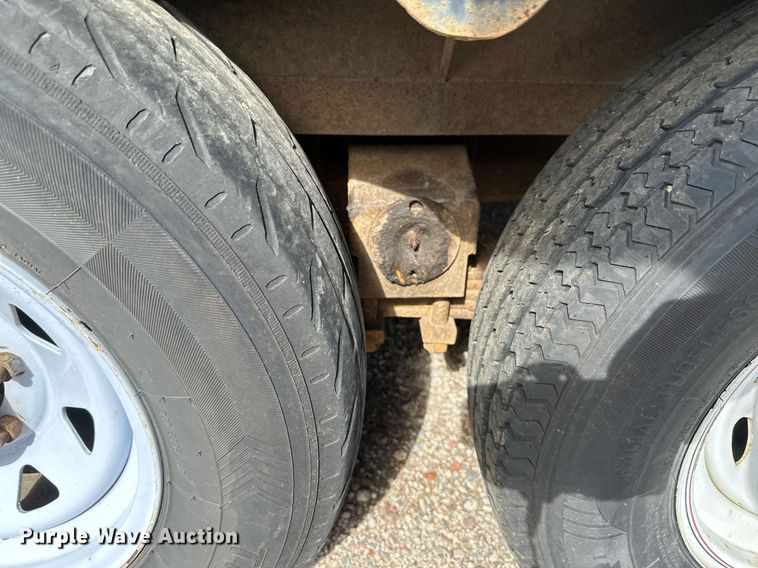 image for item EB2770 1976 equipment trailer