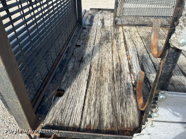 image for item EB2770 1976 equipment trailer