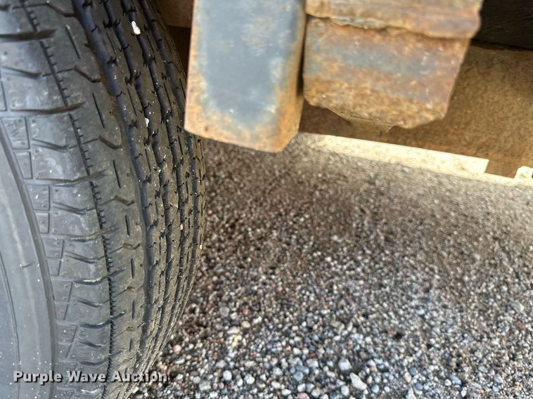 image for item EB2770 1976 equipment trailer