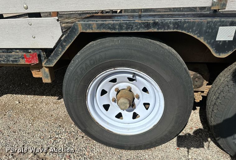 image for item EB2770 1976 equipment trailer