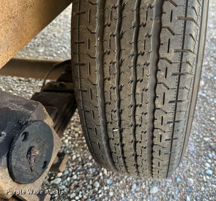 image for item EB2770 1976 equipment trailer