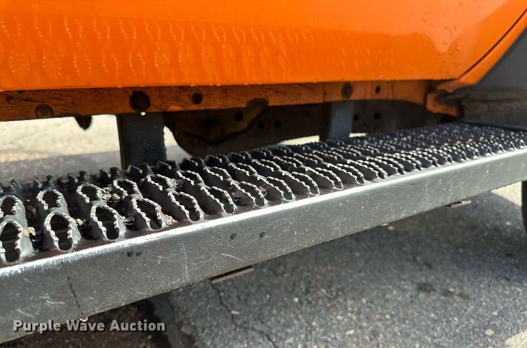 image for item EB2771 2009 Ford F450 Super Duty XL Crew Cab dump truck