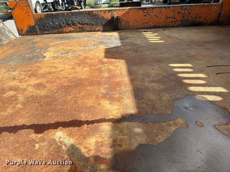 image for item EB2771 2009 Ford F450 Super Duty XL Crew Cab dump truck