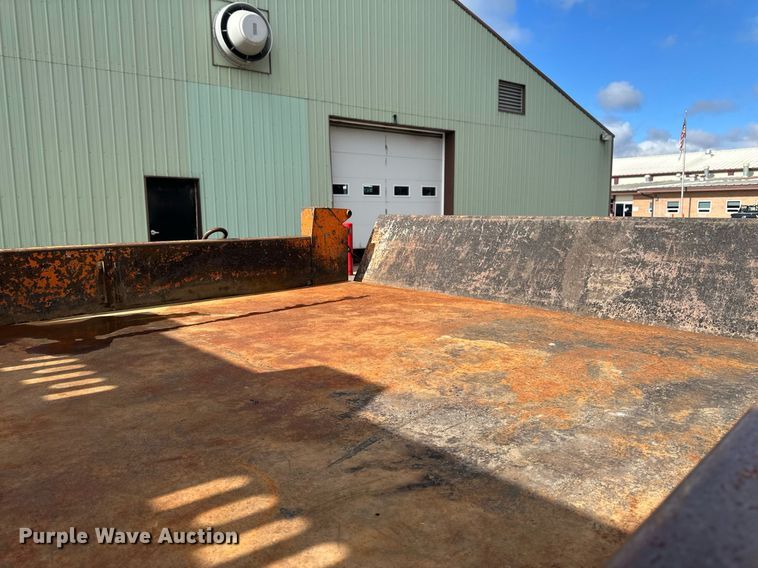 image for item EB2771 2009 Ford F450 Super Duty XL Crew Cab dump truck