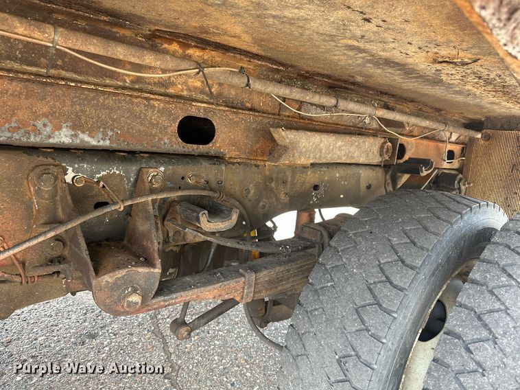 image for item EB2771 2009 Ford F450 Super Duty XL Crew Cab dump truck