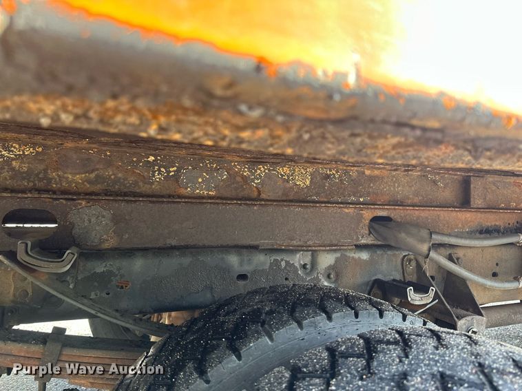 image for item EB2771 2009 Ford F450 Super Duty XL Crew Cab dump truck