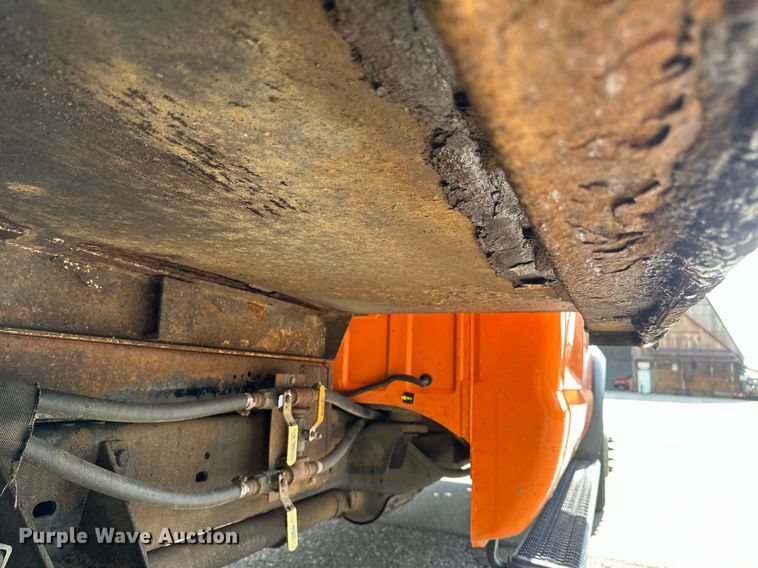 image for item EB2771 2009 Ford F450 Super Duty XL Crew Cab dump truck