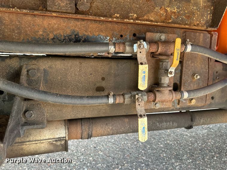 image for item EB2771 2009 Ford F450 Super Duty XL Crew Cab dump truck