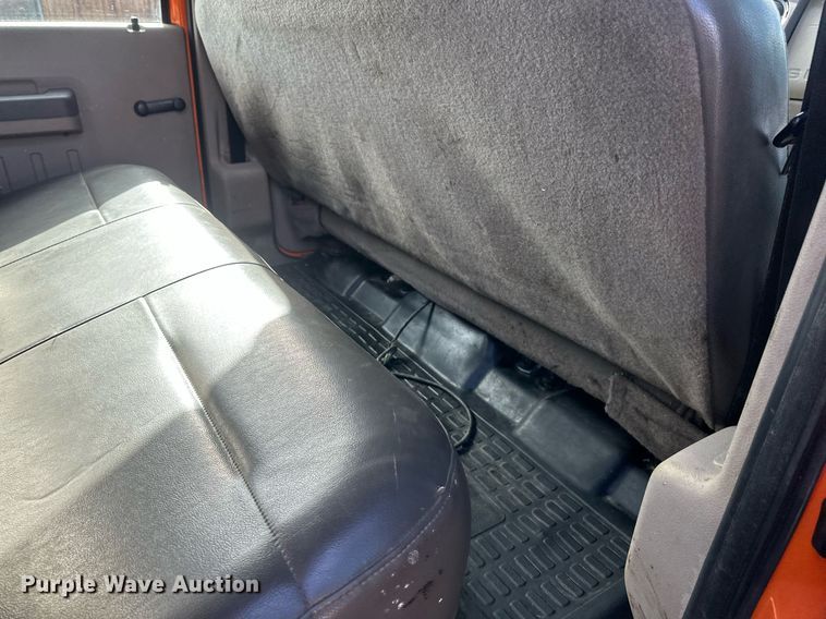 image for item EB2771 2009 Ford F450 Super Duty XL Crew Cab dump truck