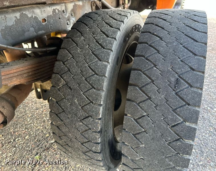 image for item EB2771 2009 Ford F450 Super Duty XL Crew Cab dump truck