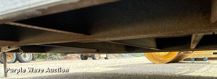 image for item EB2772 2002 Forest River enclosed cargo trailer