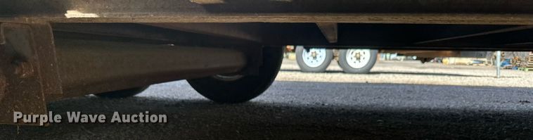 image for item EB2772 2002 Forest River enclosed cargo trailer