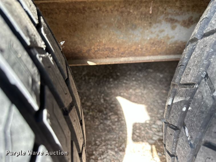 image for item EB2772 2002 Forest River enclosed cargo trailer